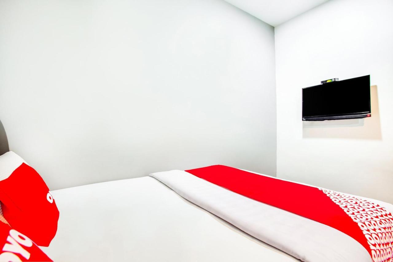 Oyo 89652 P Line Hotel Johor Bahru Dış mekan fotoğraf