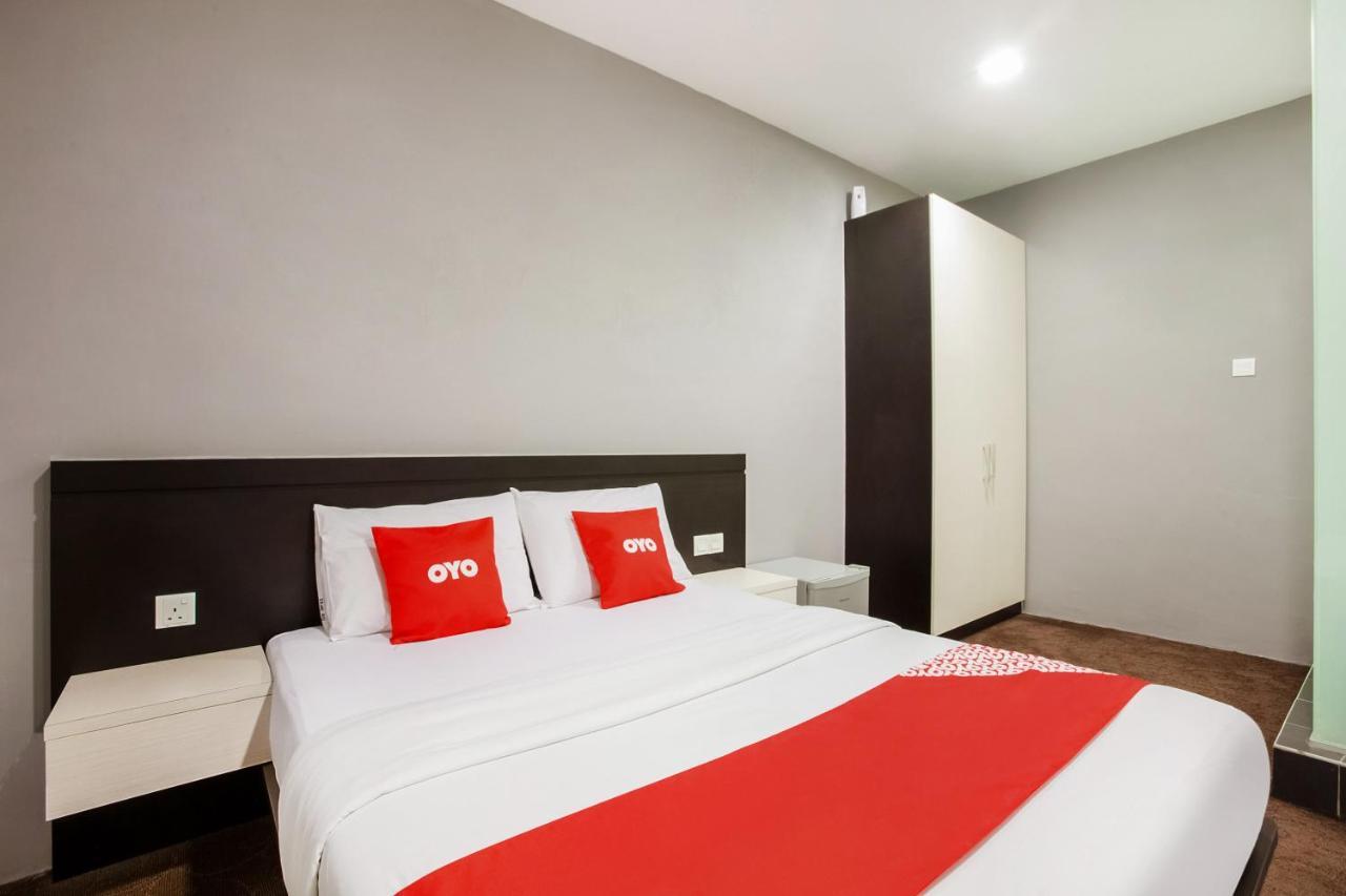 Oyo 89652 P Line Hotel Johor Bahru Dış mekan fotoğraf