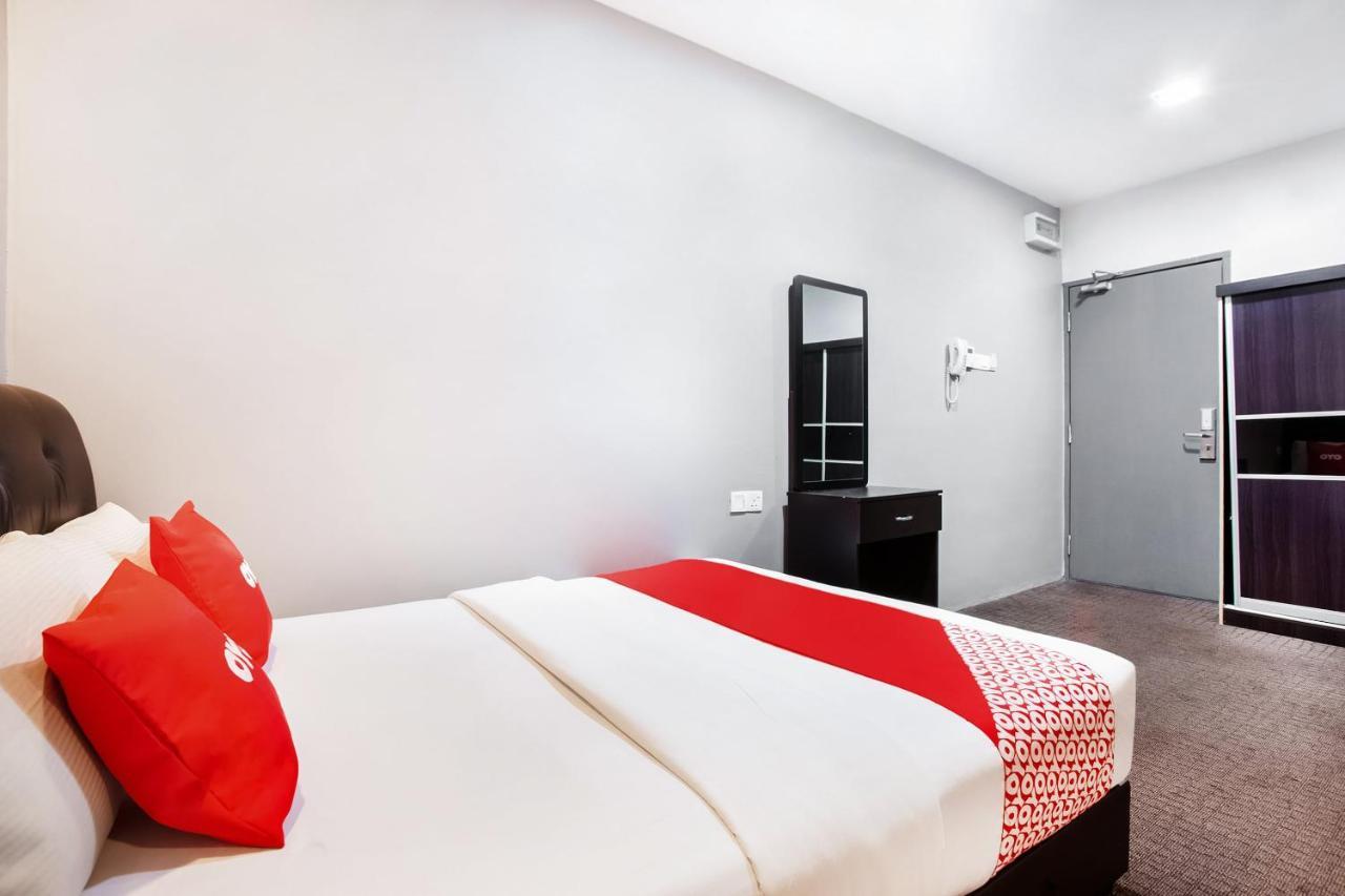 Oyo 89652 P Line Hotel Johor Bahru Dış mekan fotoğraf