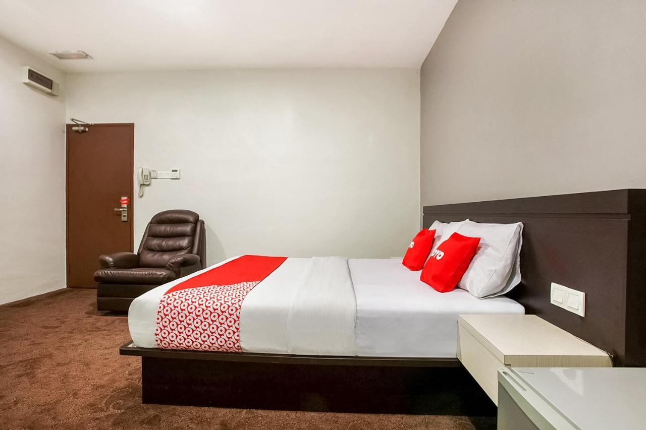 Oyo 89652 P Line Hotel Johor Bahru Dış mekan fotoğraf