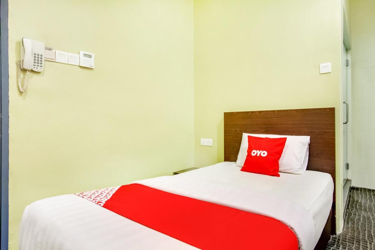Oyo 89652 P Line Hotel Johor Bahru Dış mekan fotoğraf