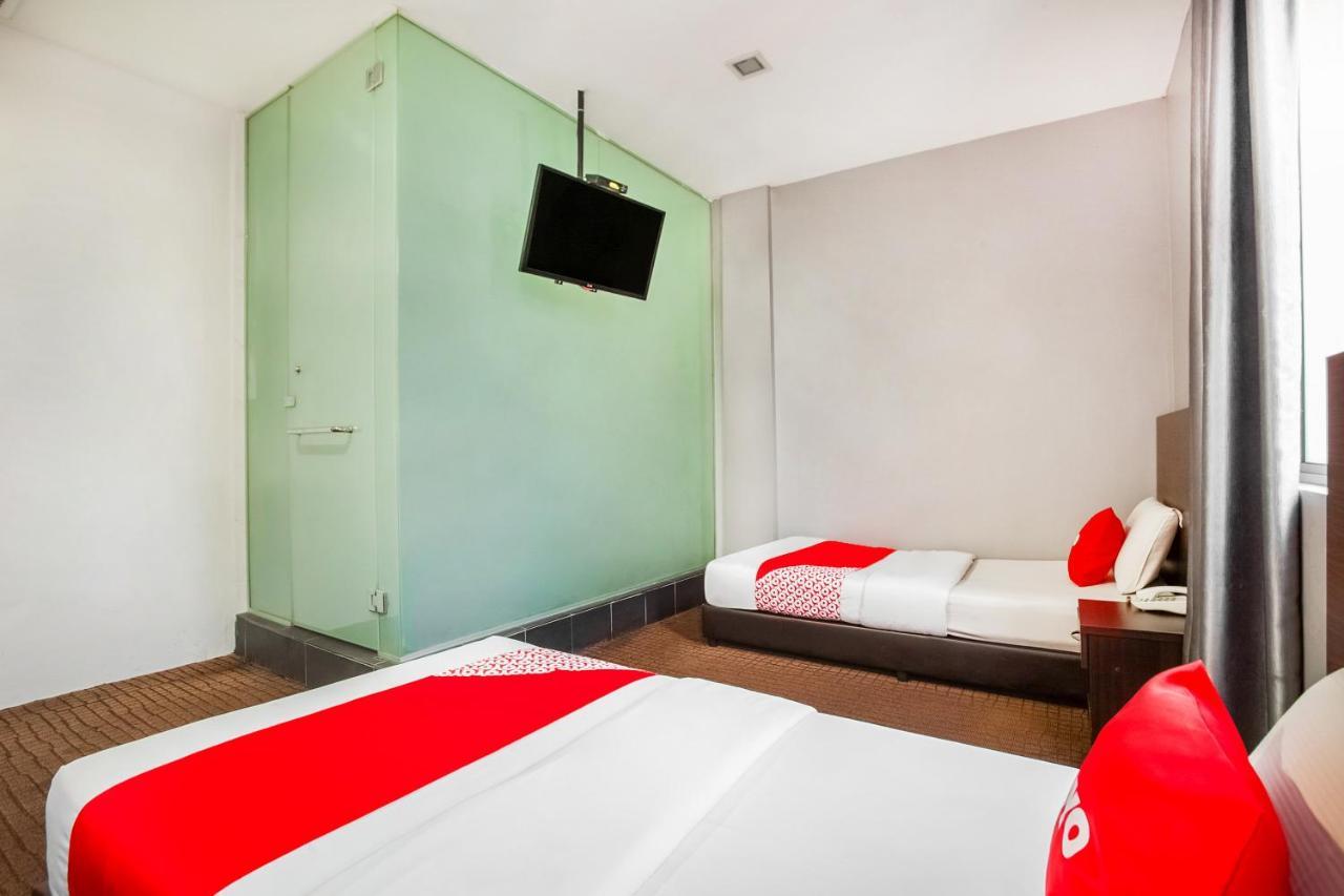 Oyo 89652 P Line Hotel Johor Bahru Dış mekan fotoğraf