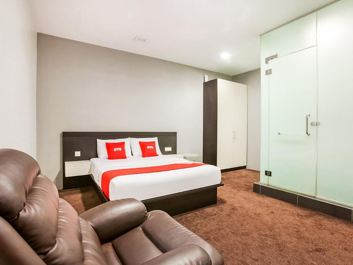 Oyo 89652 P Line Hotel Johor Bahru Dış mekan fotoğraf