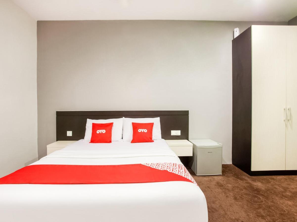 Oyo 89652 P Line Hotel Johor Bahru Dış mekan fotoğraf
